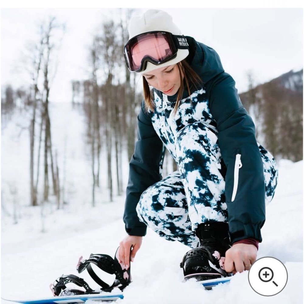 ONESKEE Women's Blue Tie Dye Original Pro Snow Suit Small Long NWT in packaging - Picture 2 of 10